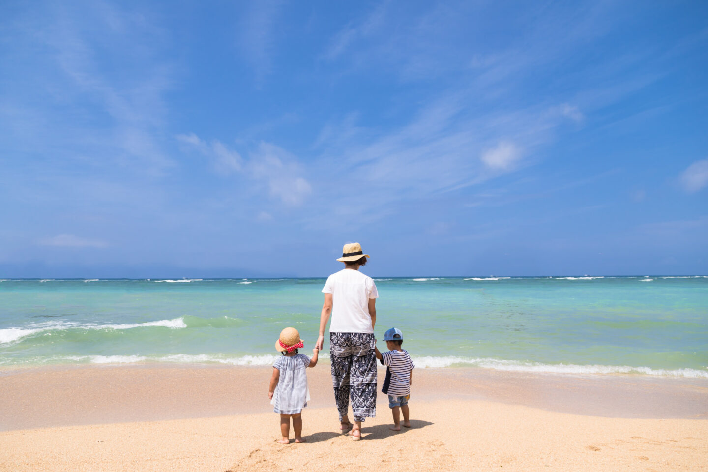 子連れで沖縄を楽しむために必要な持ち物とは？海に行く場合・旅行の場合別でご紹介 | あんまーる