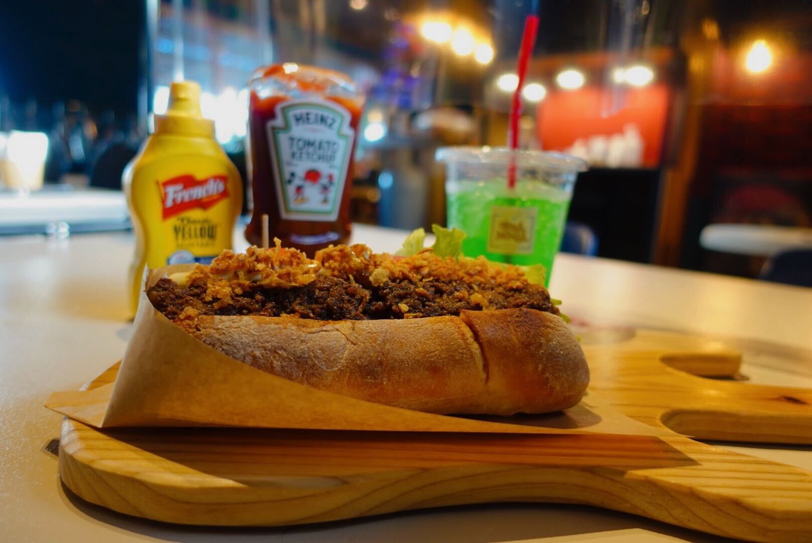 〈クリスマス〉食いしん坊サンタクロース　ホットドッグ クリスマス〉食いしん坊サンタクロース ホットドッグ 【公式通販】