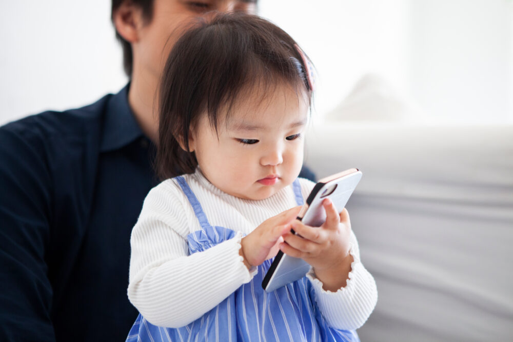 子育て 費用 いくらかかる